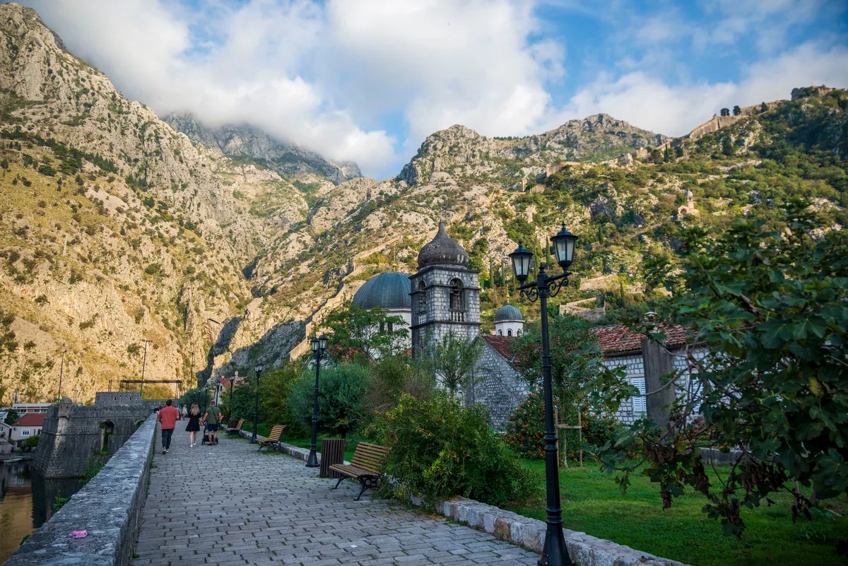 Sunrise Private Walk & Climb of Kotor's Fortress Walls