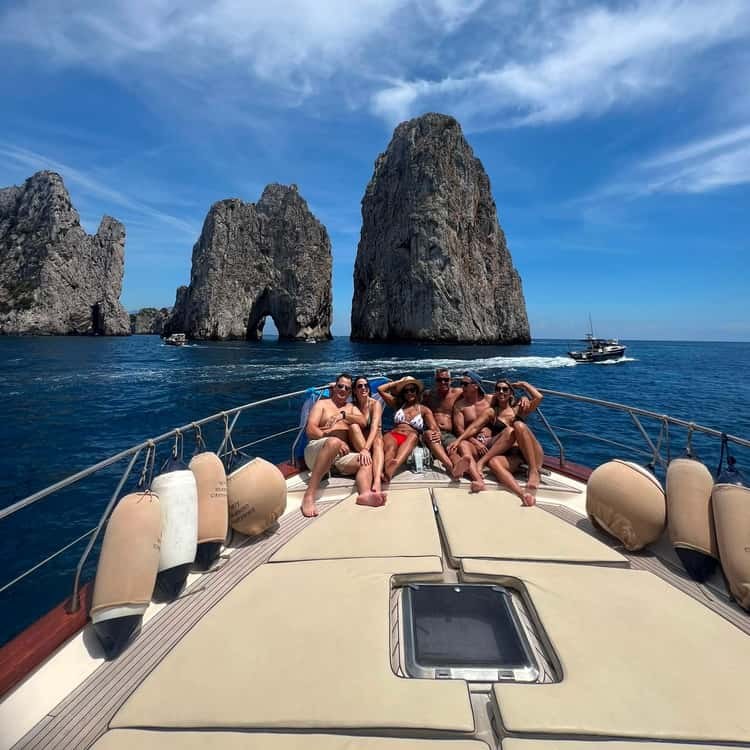 Private Small-Group Grotto & Faraglioni Swim Cruise