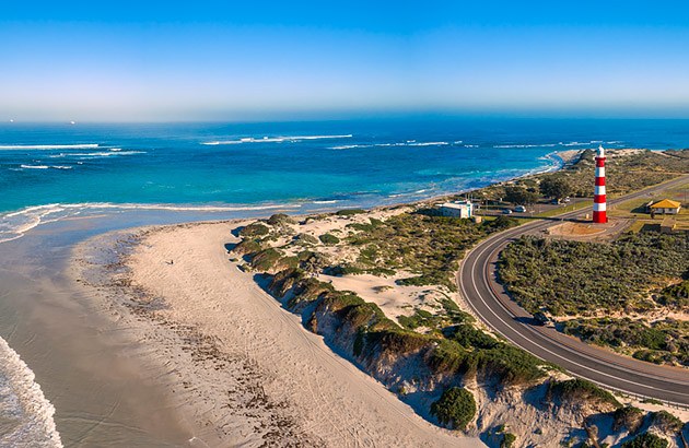 Point Moore Lighthouse & Batavia Coast Sunset Walk