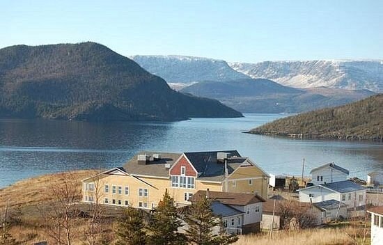 Woody Point Waterfront Walk & Heritage Theatre