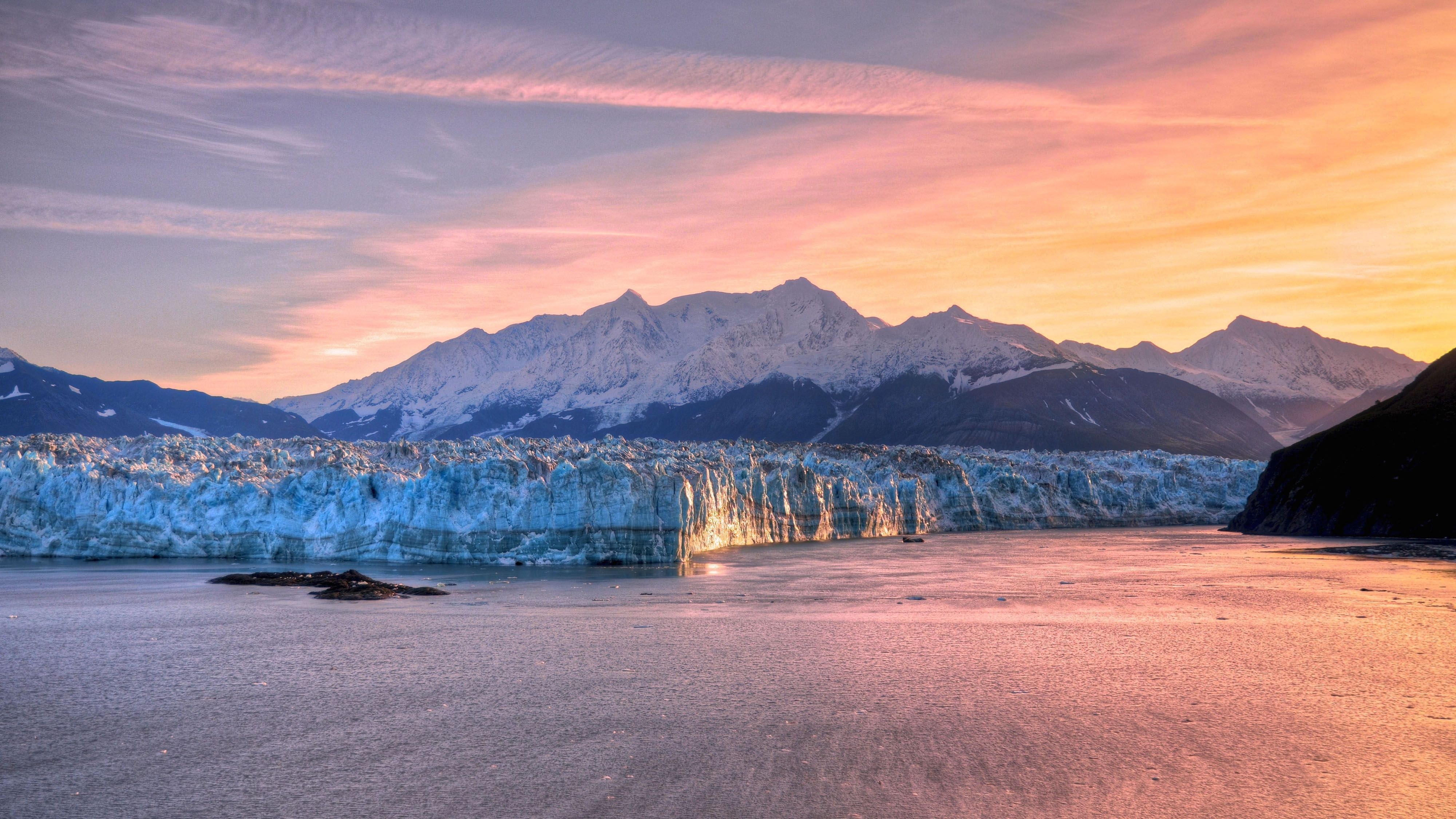 Yakutat Bay Flightseeing over the Icefield
