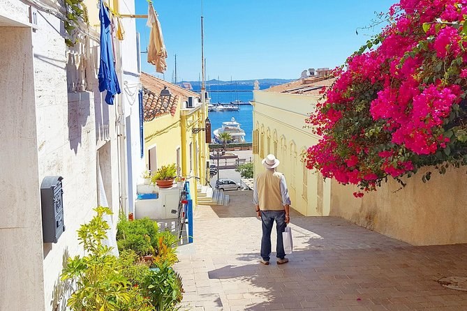 Carloforte's Ligurian Alleys: A Walk With a Local