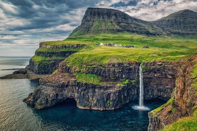Private Full-Day Faroe Islands Highlights with a Local Guide