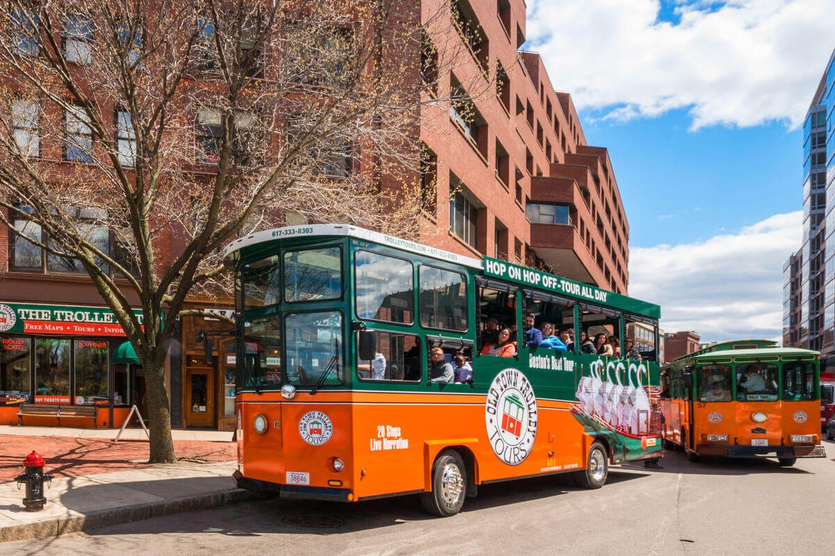 Old Town Trolley Gold: Narrated Hop-On, Hop-Off Boston Tour