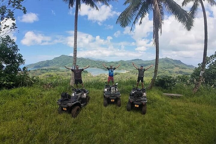 Tahaa Safari Mountain 4x4 & Viewpoint Tour