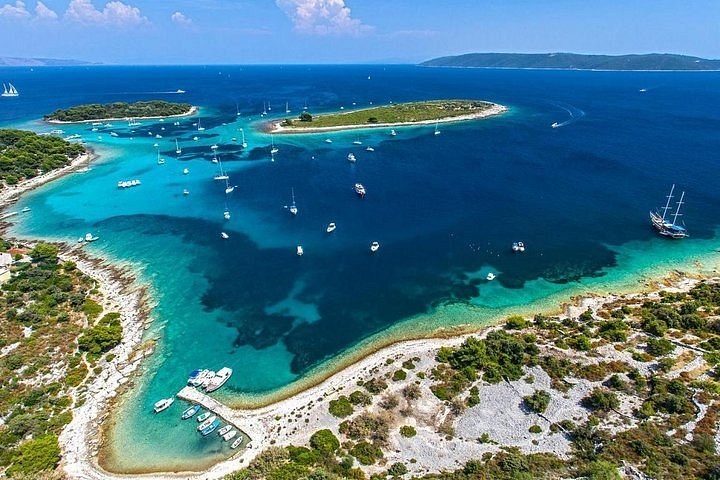 Private Speedboat to the Blue Lagoon & Nearby Islands