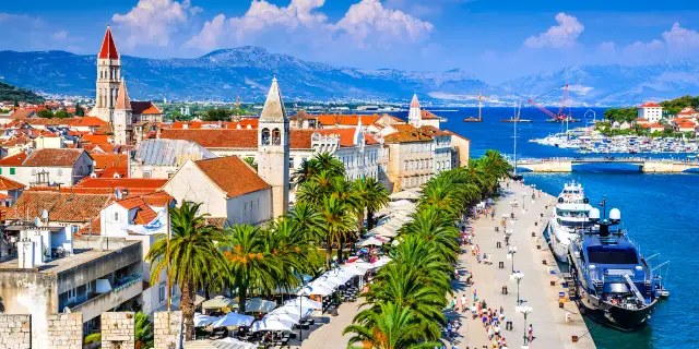 Private Guided Food & Wine Tasting in Trogir's Old Town