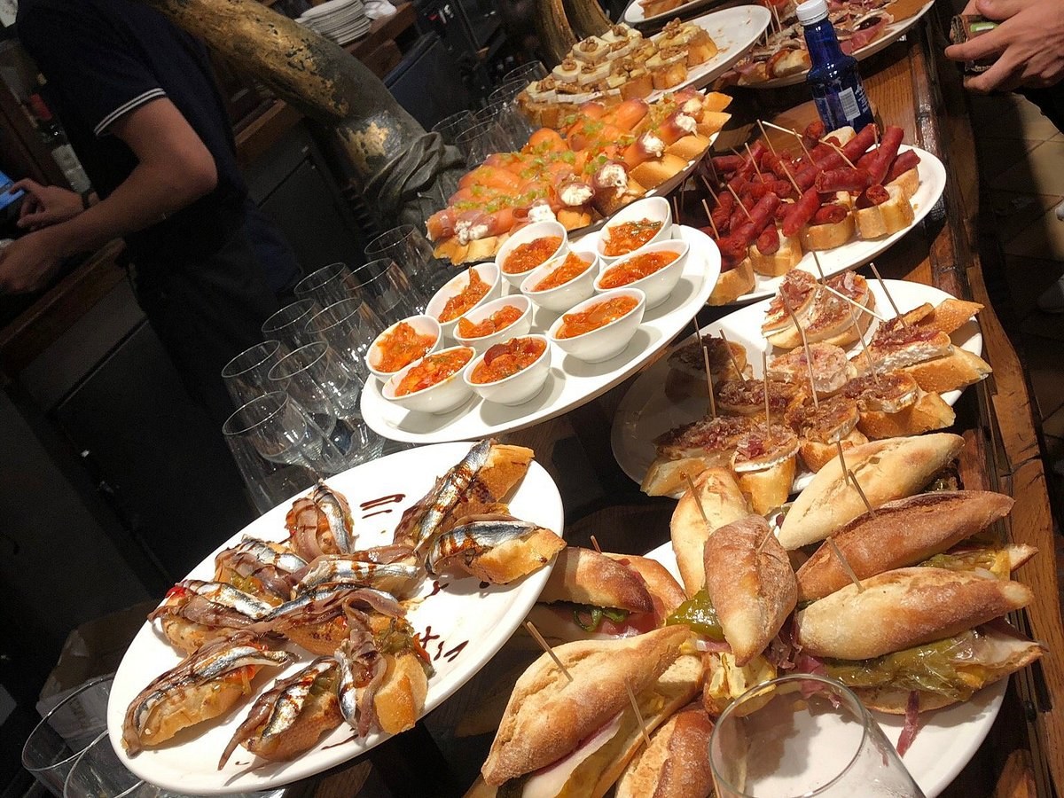 San Sebastián Old Town Pintxo Crawl, Led by a Chef