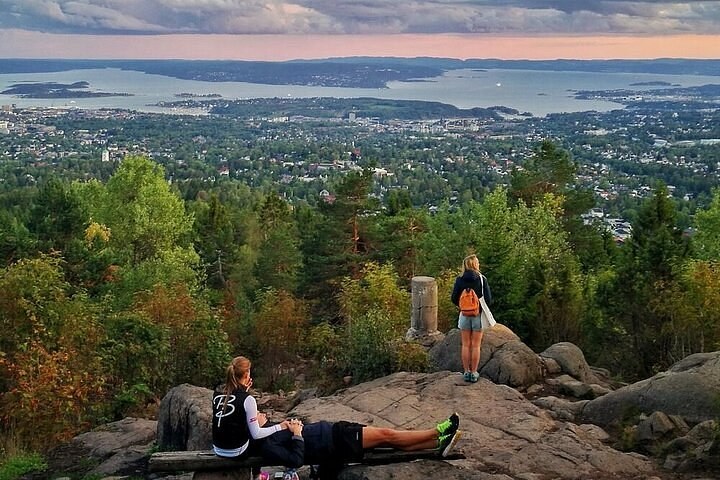 Guided Summit Hike: Kágtind for Panoramic Fjord Views