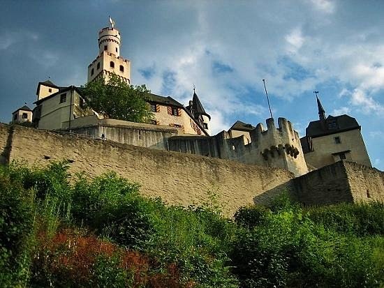 Marksburg Castle: Early-Access Private Guided Climb