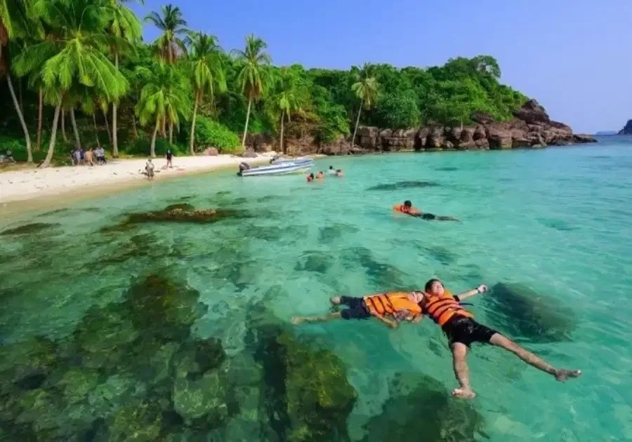 Private An Thoi Archipelago Sail & Snorkel by Wooden Junk
