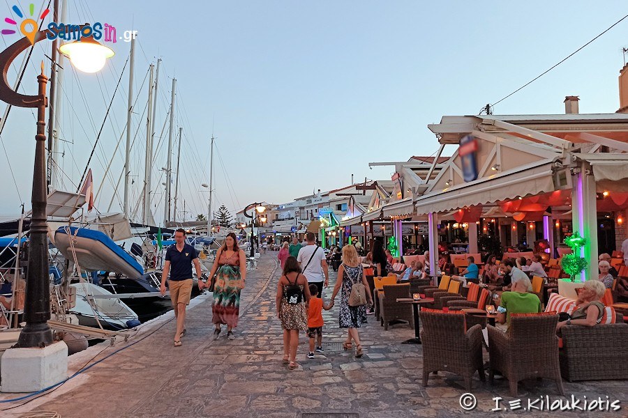 Pythagoreio Old Town & Harbour Walk with a Local