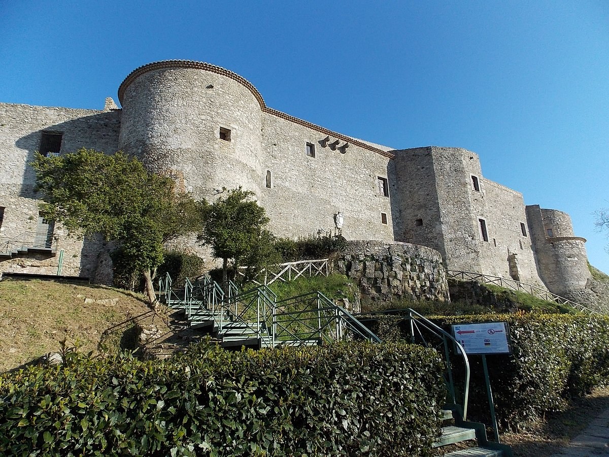 Norman Castle & Old Town Vibo Valentia, Off the Coach Route