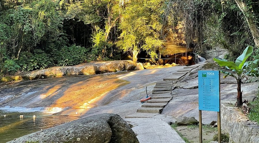 Cachoeira da Toca & Atlantic Forest Waterfall Immersion