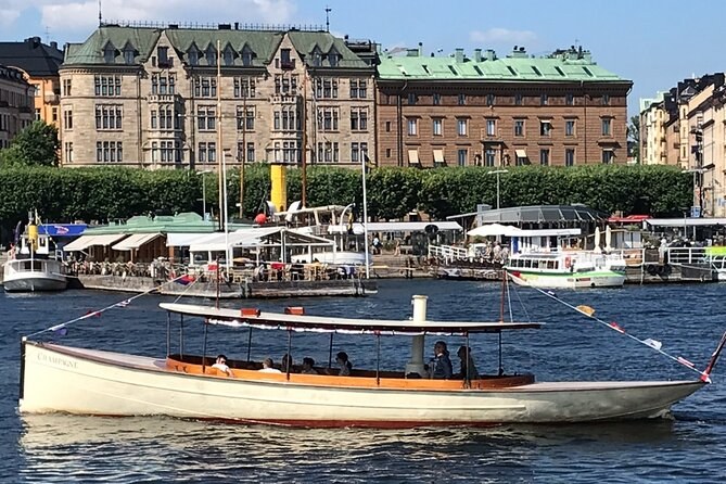 Stockholm Royal Archipelago: Private Guided Boat Charter