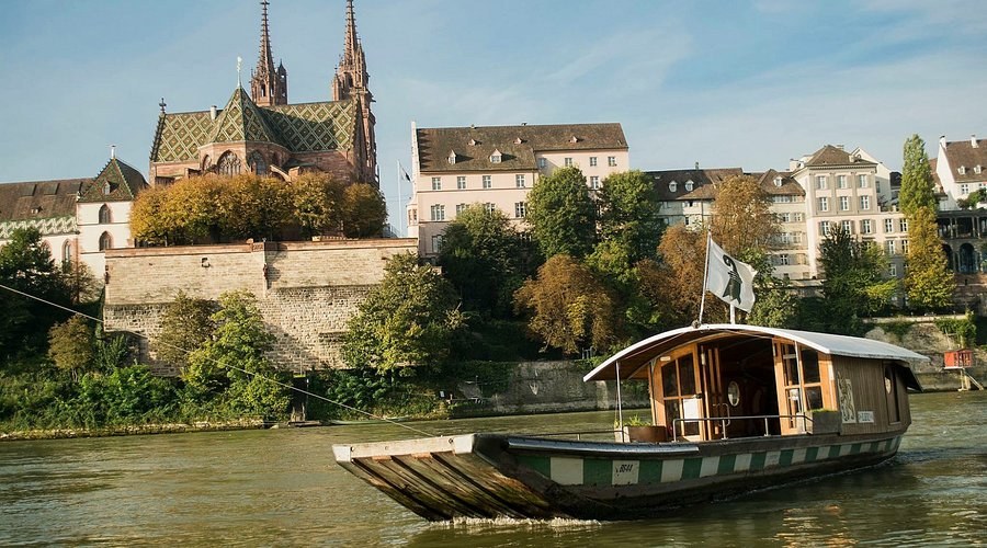 Cross the Rhine on a 200-year-old current-driven cable ferry (the 'Leu')