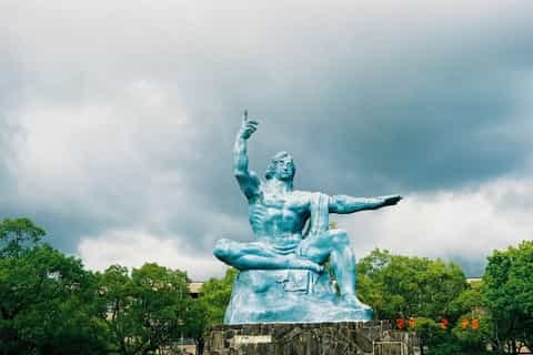 Nagasaki Atomic Bomb Museum & Peace Park: Private Expert Tour