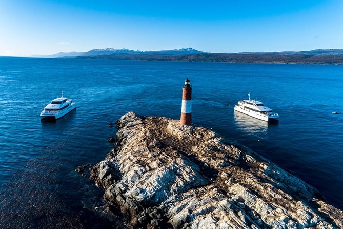 Beagle Channel Private Catamaran: Les Eclaireurs Lighthouse & Wildlife