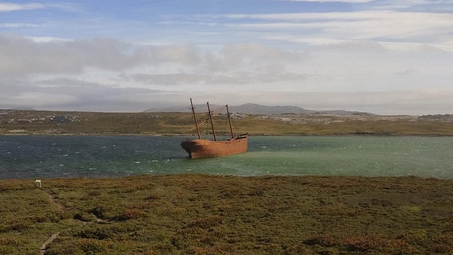 Lady Elizabeth Shipwreck & Gypsy Cove Coastal Photography Walk