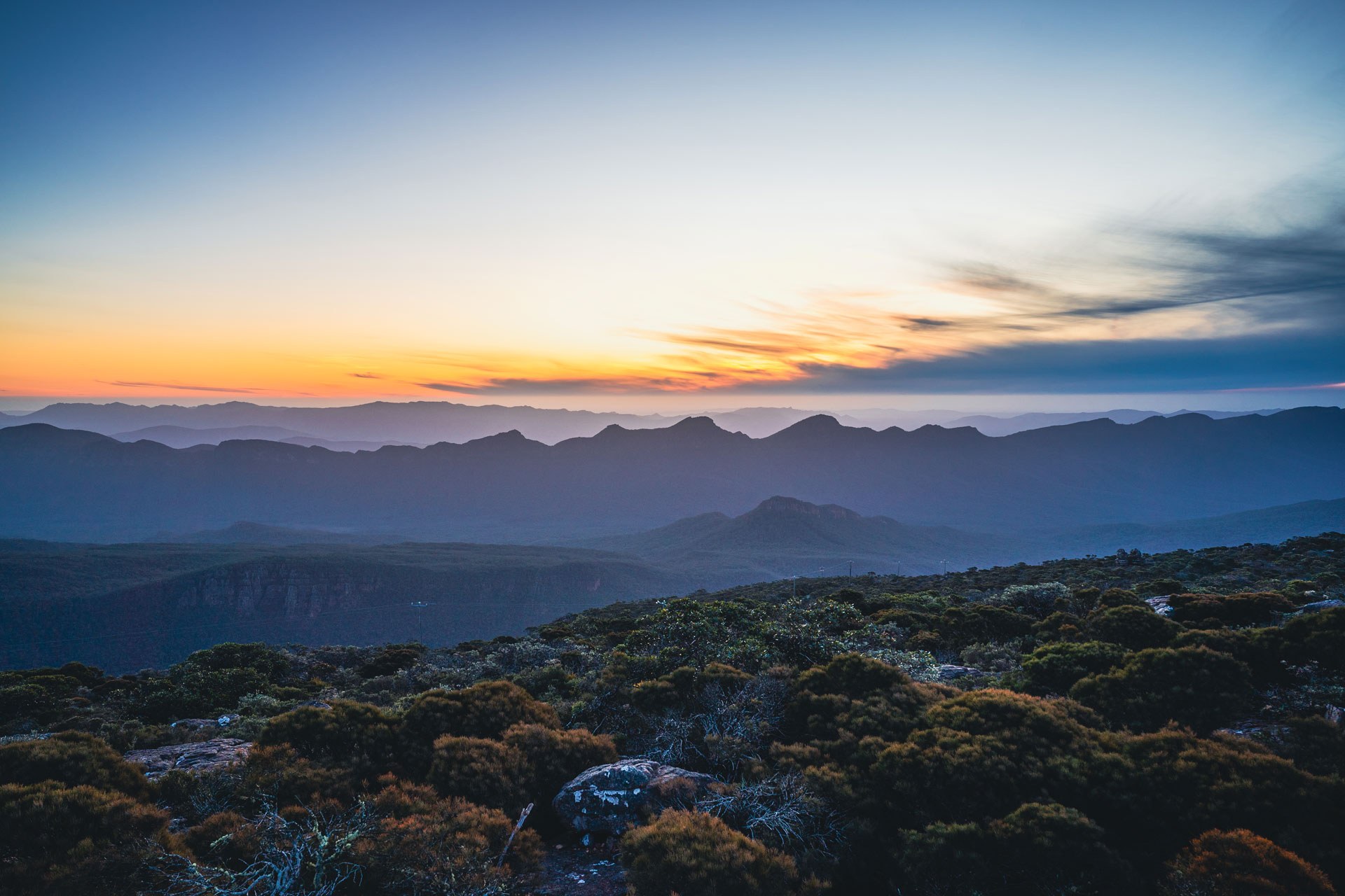 Mount William Summit Hike: Panoramic Views & Battlefield Ridgeline