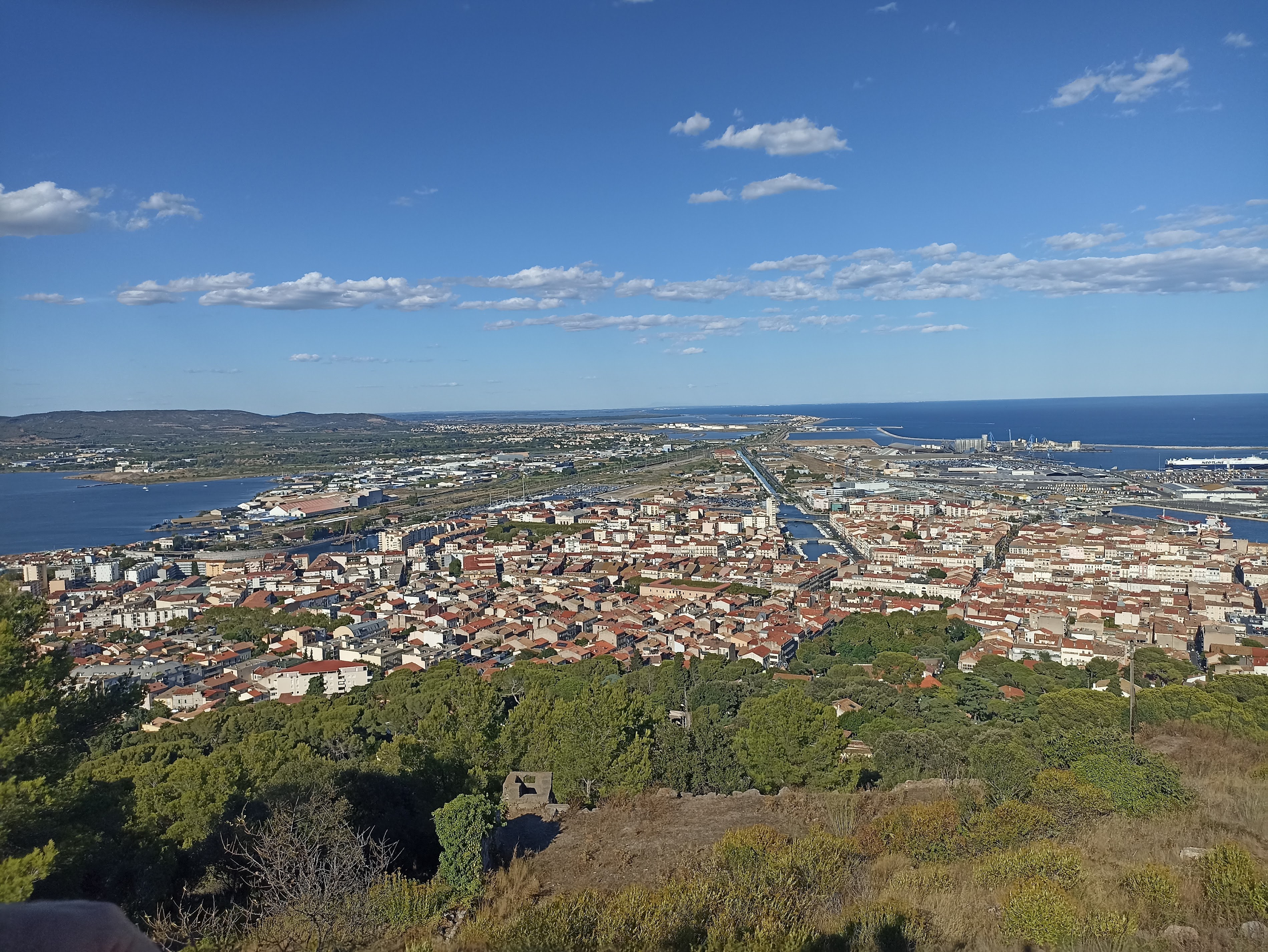 Mount Saint-Clair Sunrise Walk & Sète Panorama with Local Guide