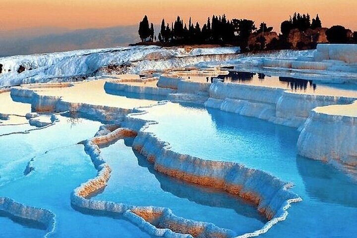 Pamukkale Cotton Castle & Hierapolis: Full-Day Private Journey
