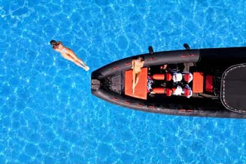 Luxury Island Boat Tour: Snorkelling & Unlimited Wine