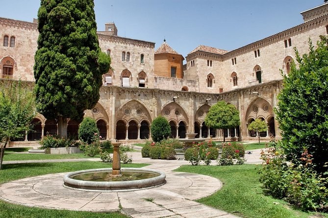 Tarragona Cathedral: Gothic Cloister & Treasury Tour