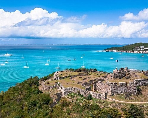 Bernard's Tours: Full-Island Private Highlights Drive