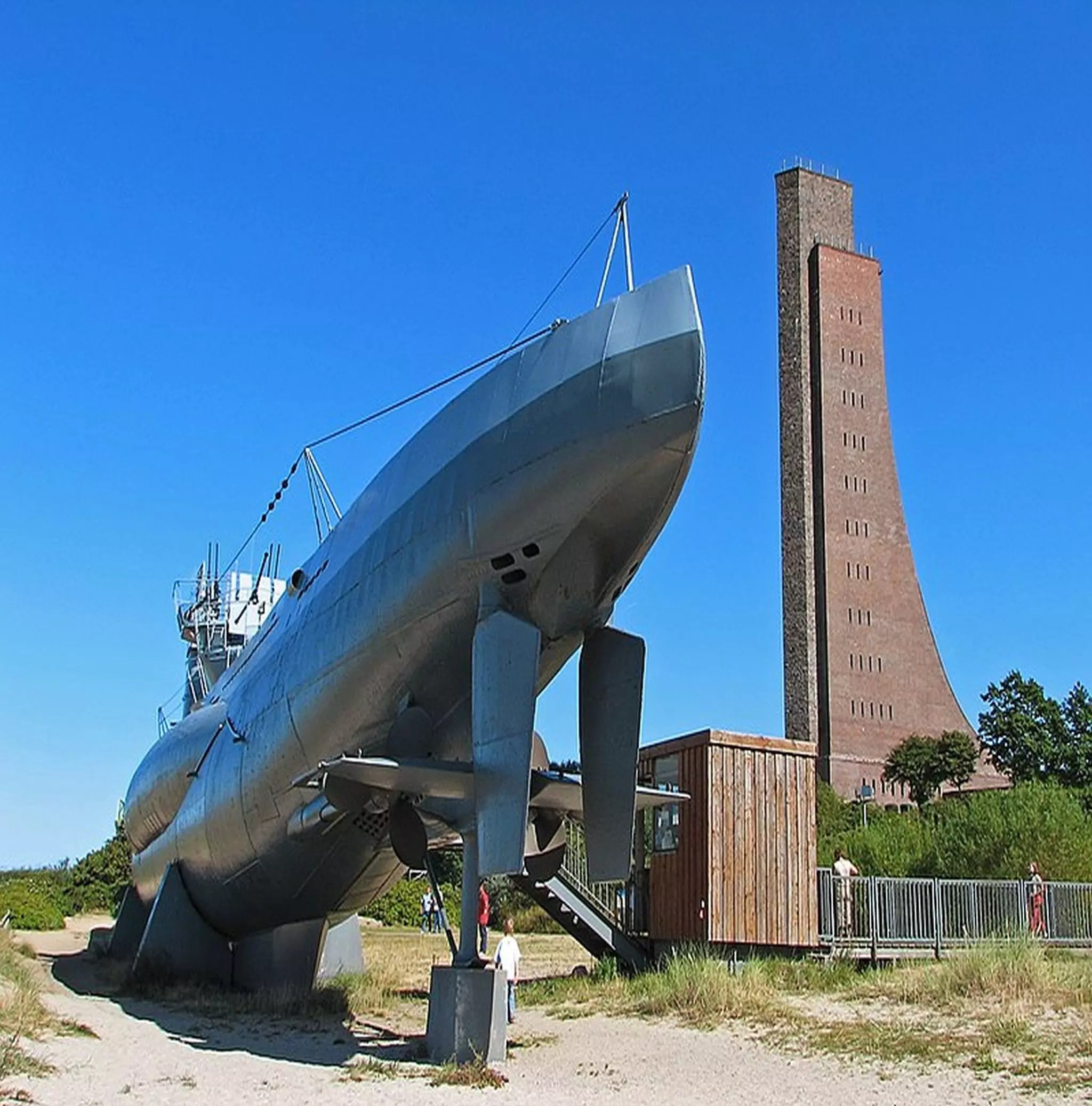 Laboe Naval Memorial & U-995 Submarine: Self-Guided Audio Tour