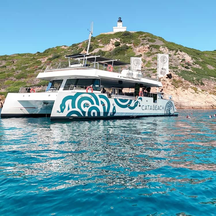 Sanguinaires Islands & Calanques: Private Speedboat Odyssey
