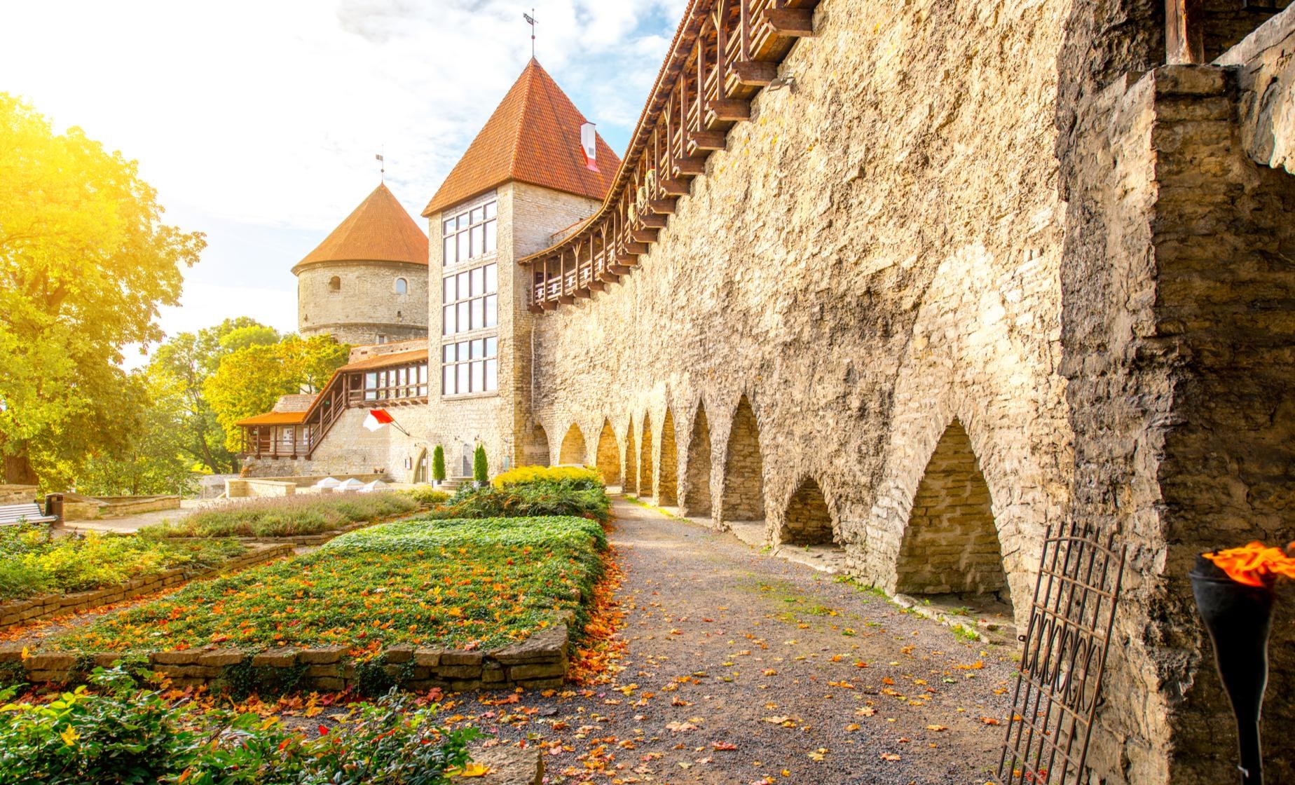 Tallinn Craft Brewery & Medieval City Culture Tour