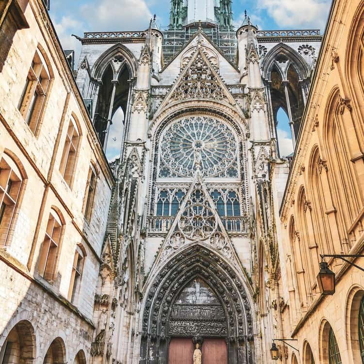 Rouen: Private Walking Tour — Gothic Cathedral, Joan of Arc & Old Town