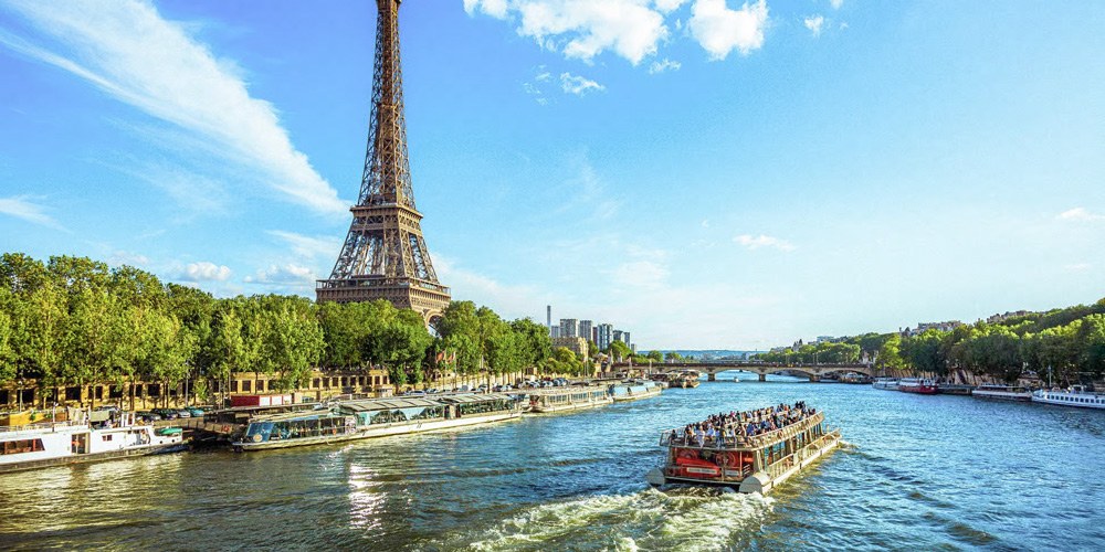 Eiffel Tower: Summit Access & Private Seine Cruise Combo