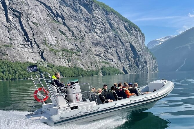 Geirangerfjord RIB Safari: Seven Sisters & Bridal Veil