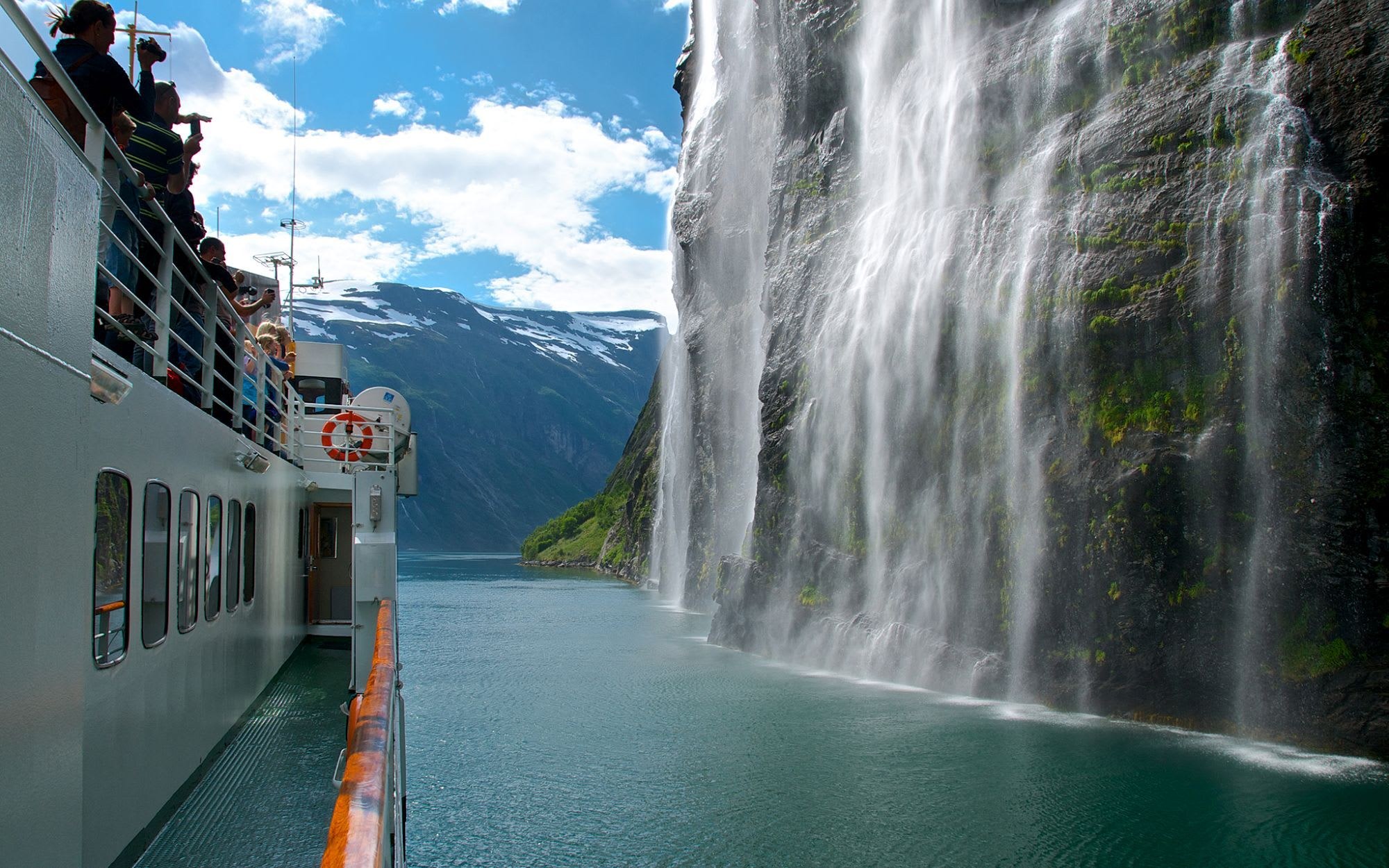 Geiranger–Hellesylt Scenic Ferry: UNESCO Fjord Crossing