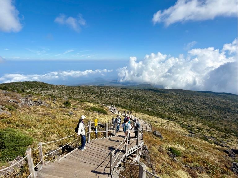 Hallasan National Park: Crater-Lake Summit Hike (Seongpanak Trail)