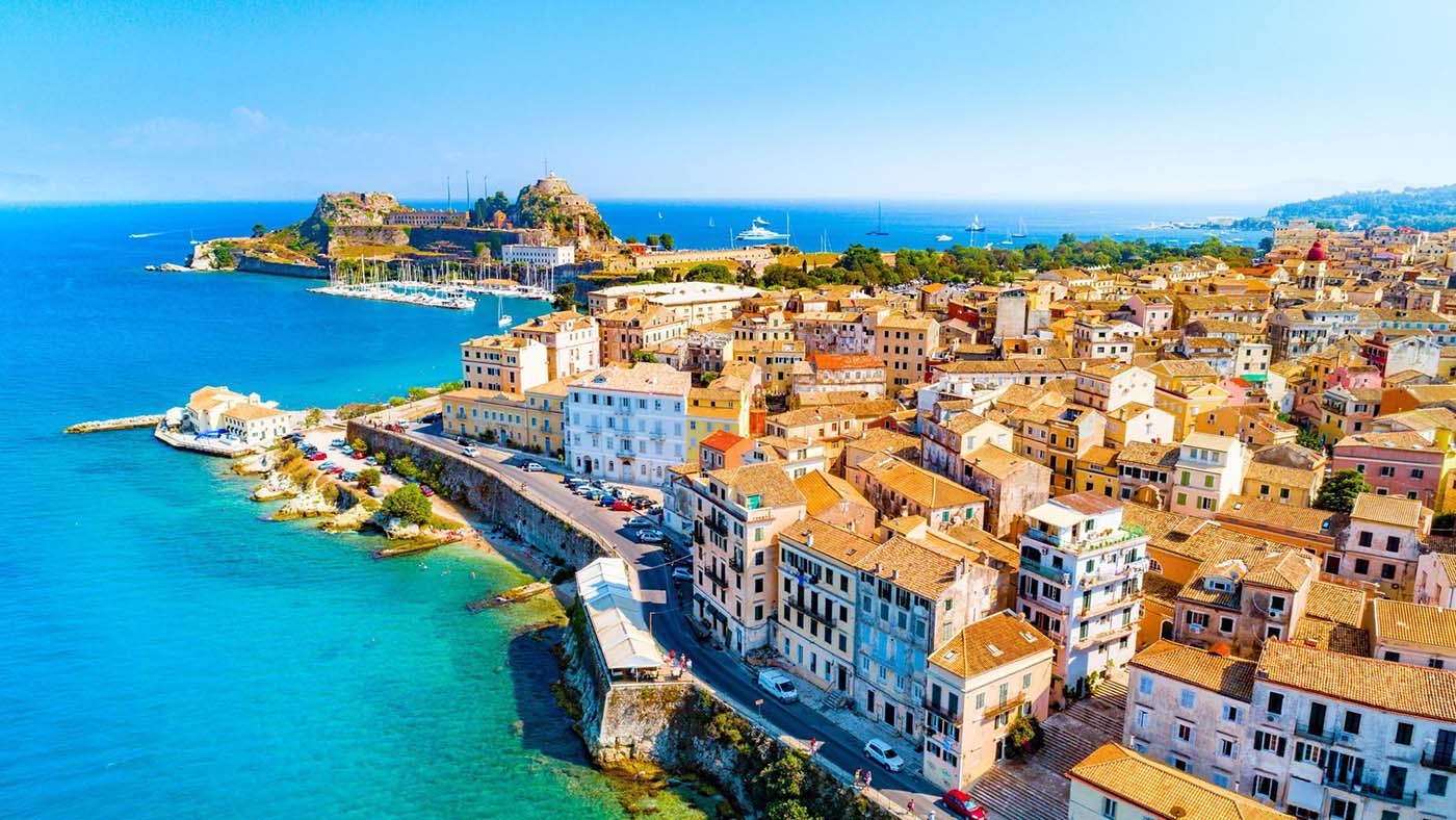 Corfu Old Town on foot — UNESCO Venetian maze, the Liston & St. Spyridon
