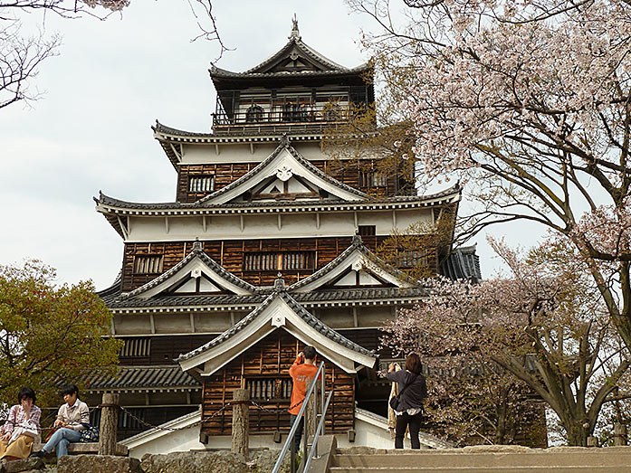 Hiroshima Castle: Samurai History & Panoramic City Views
