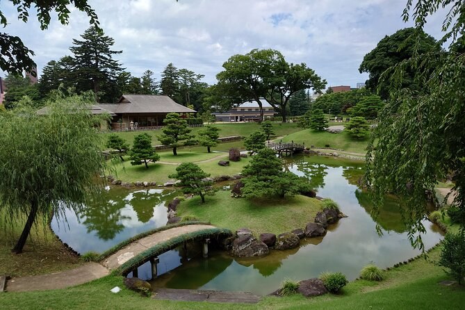 Kanazawa Private Full-Day Tour: Samurai, Geisha & Gardens