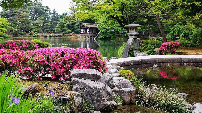 Kenrokuen Garden: Private Dawn Entry & Guided Stroll