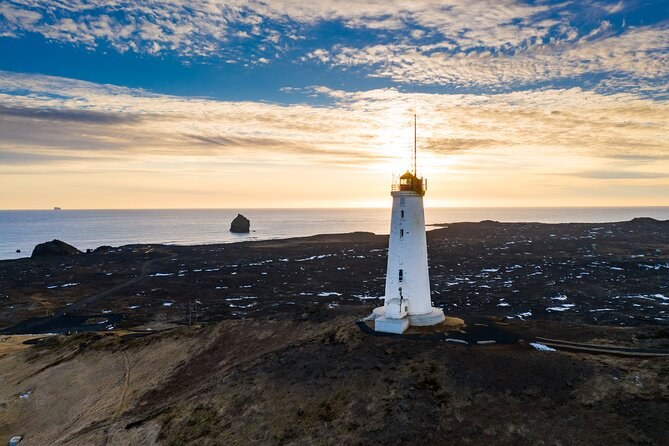 Private Bespoke Reykjanes Peninsula Tour with Local Expert