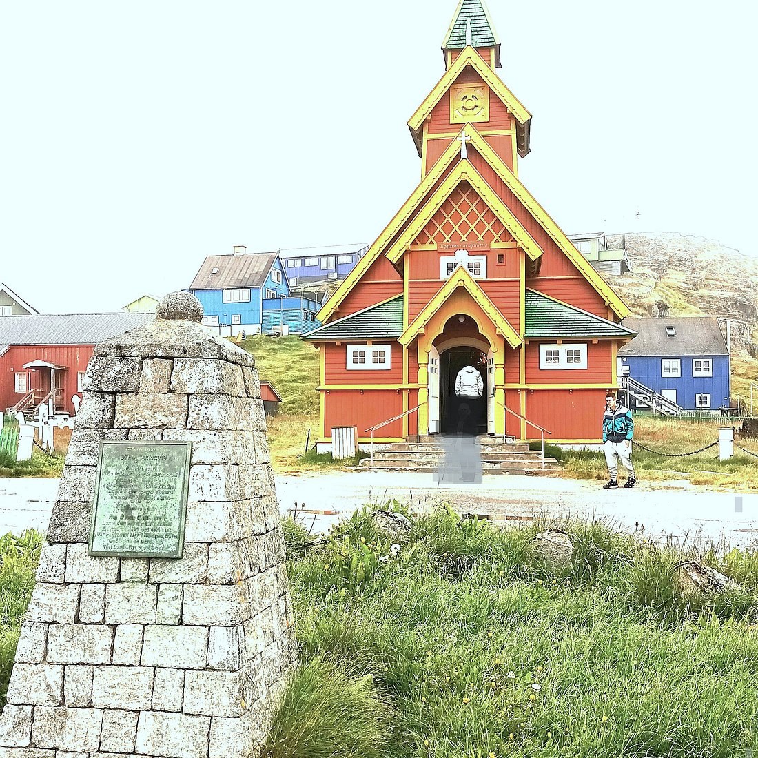 Fredens Church & Old Town: Intimate Heritage Walk with Local Expert