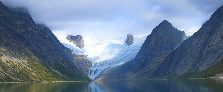 Tasermiut Fjord Hiking Experience at Ulamertorsuaq Base