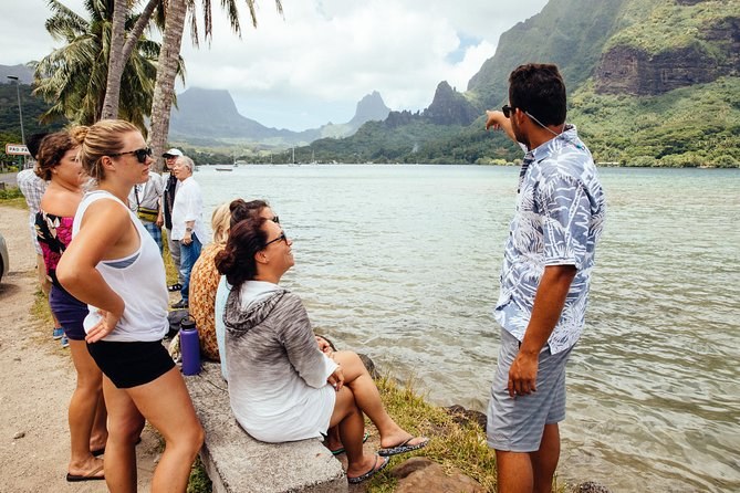 Moorea Street Food & Roulottes Culture Walking Tour