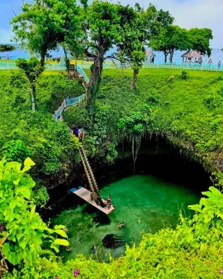 Samoa: Private Waterfall Jungle Trek & Traditional Umu Feast