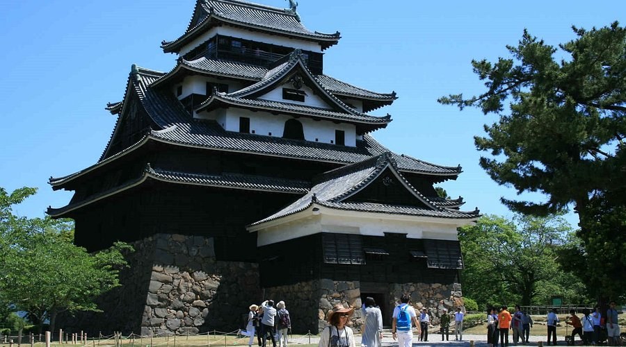 Matsue Castle & Private Tea Ceremony: Japan's Last Samurai Keep