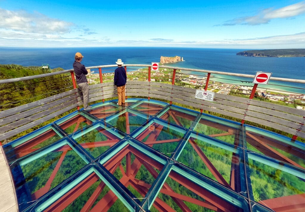 Percé Rock Géopark Skywalk: Glass Platform Above the Gulf