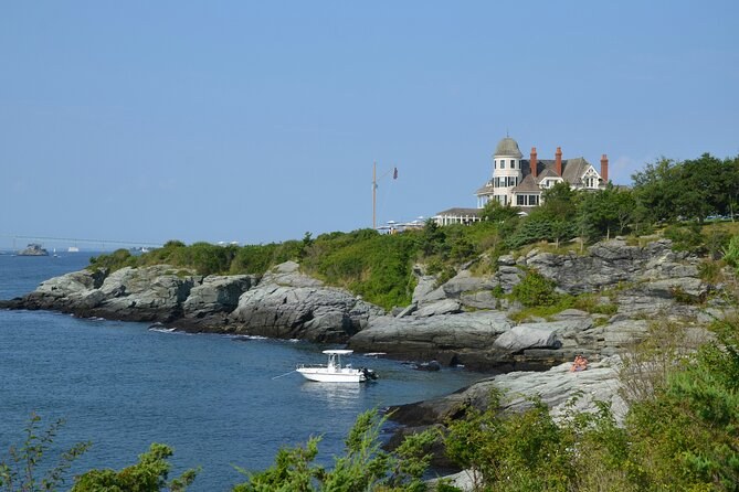 Newport Cliff Walk: Private Luxury Guided Coastal Hike