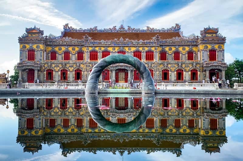 Hue Imperial Citadel & Forbidden Purple City: Private Expert Tour